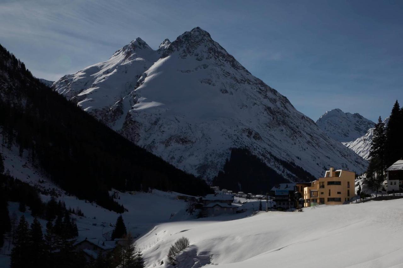 Rifugio Galtuer - Die 2 Ferienhaeuser ภายนอก รูปภาพ